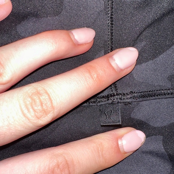 Lululemon tank top - Picture 3 of 3